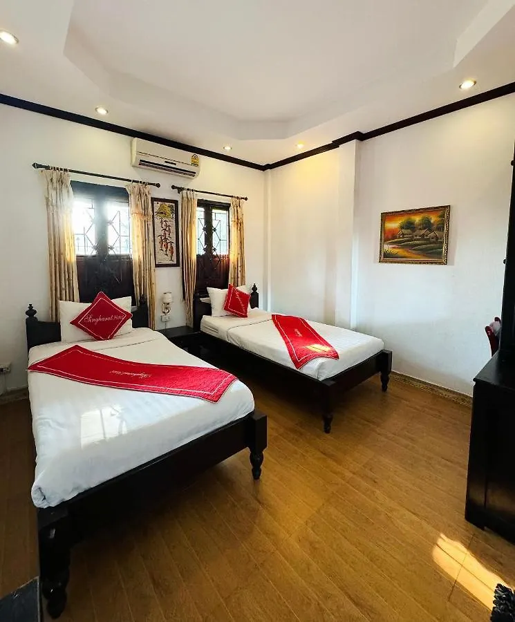 Singrarat Hotel Luangprabang Laosz
